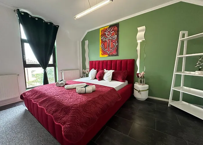 Nido 22 Free Parking